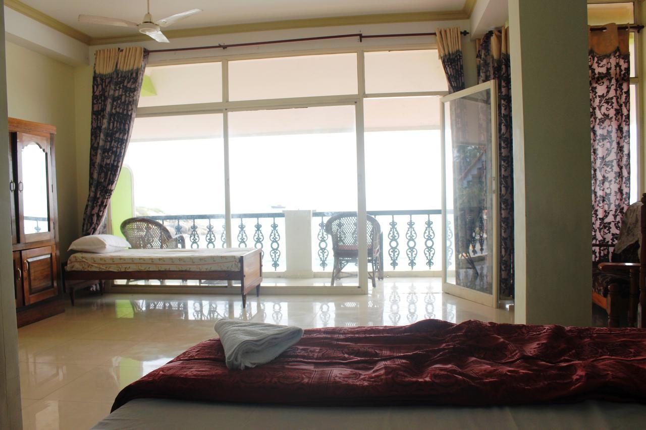 Adam Beach Resort Kovalam Exterior photo
