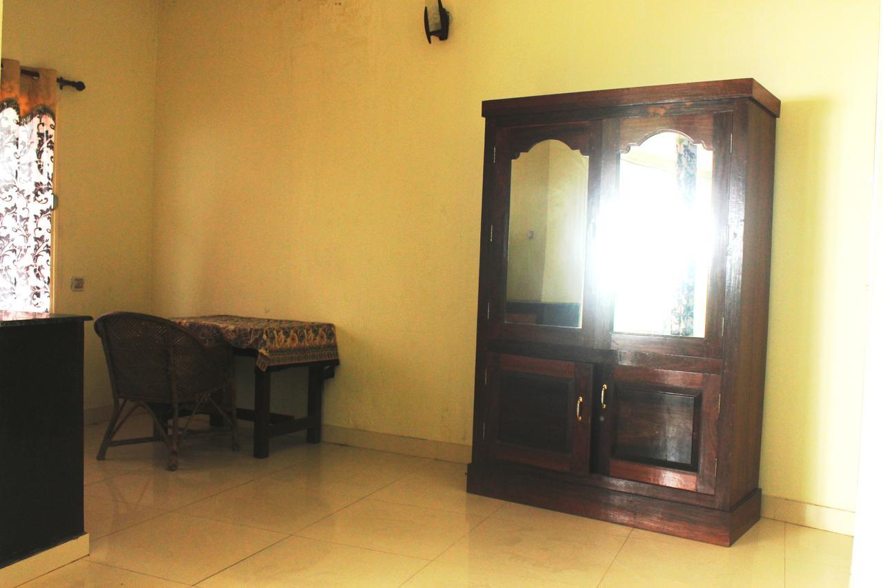 Adam Beach Resort Kovalam Exterior photo