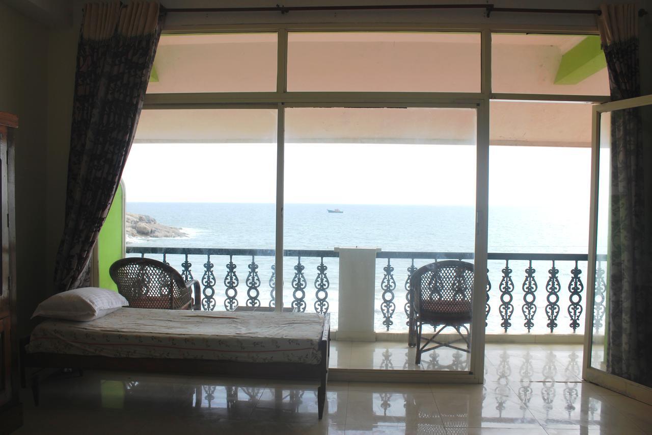 Adam Beach Resort Kovalam Exterior photo